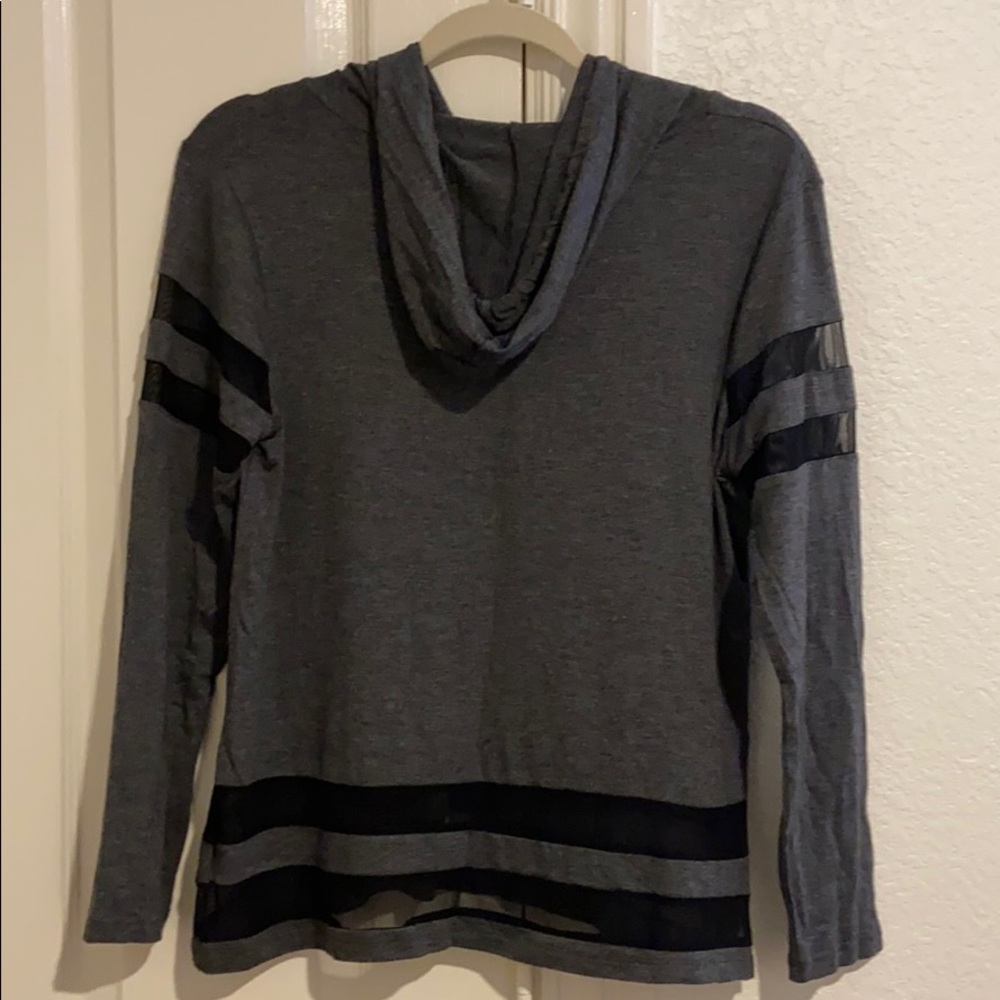 gray pullover - Picture 2 of 4